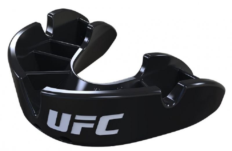 Opro chránič zubů Bronze UFC, černý
