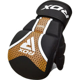 RDX grapplingové rukavice Aura+ T17, černo-zlaté