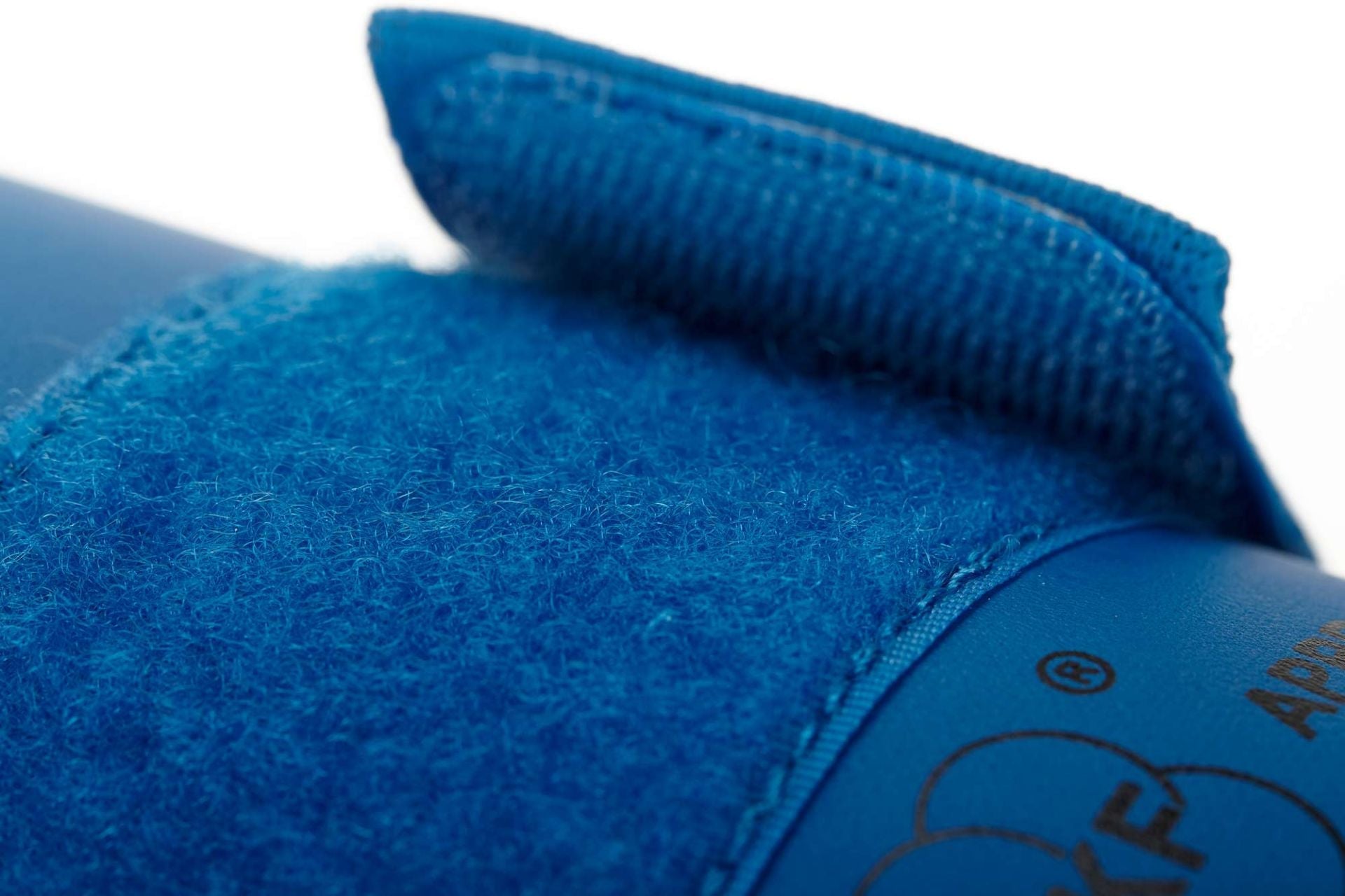 Adidas chrániče nártů schválené WKF, modré