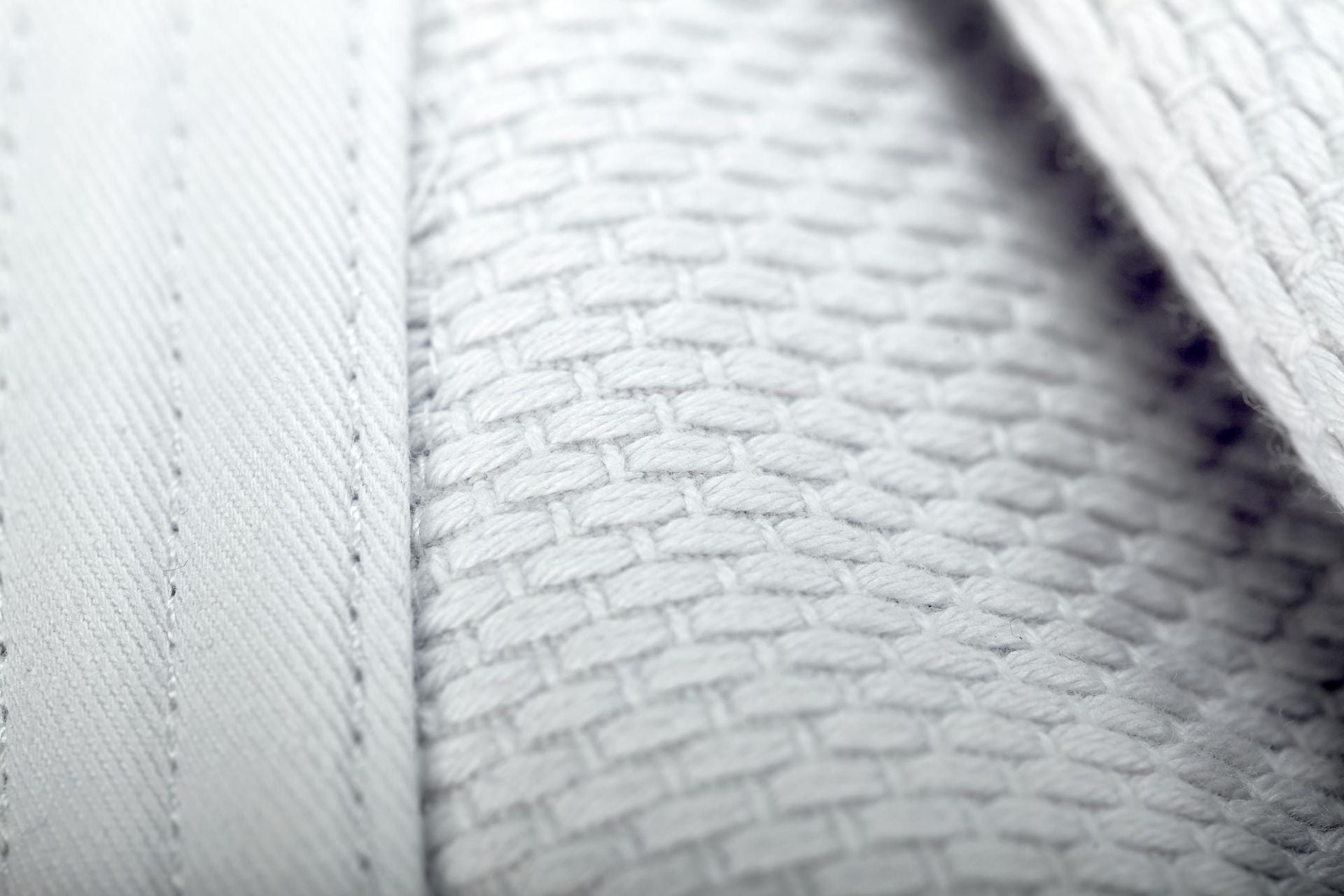 Adidas JU kimono Champion III IJF Slim fit 750g, bílé