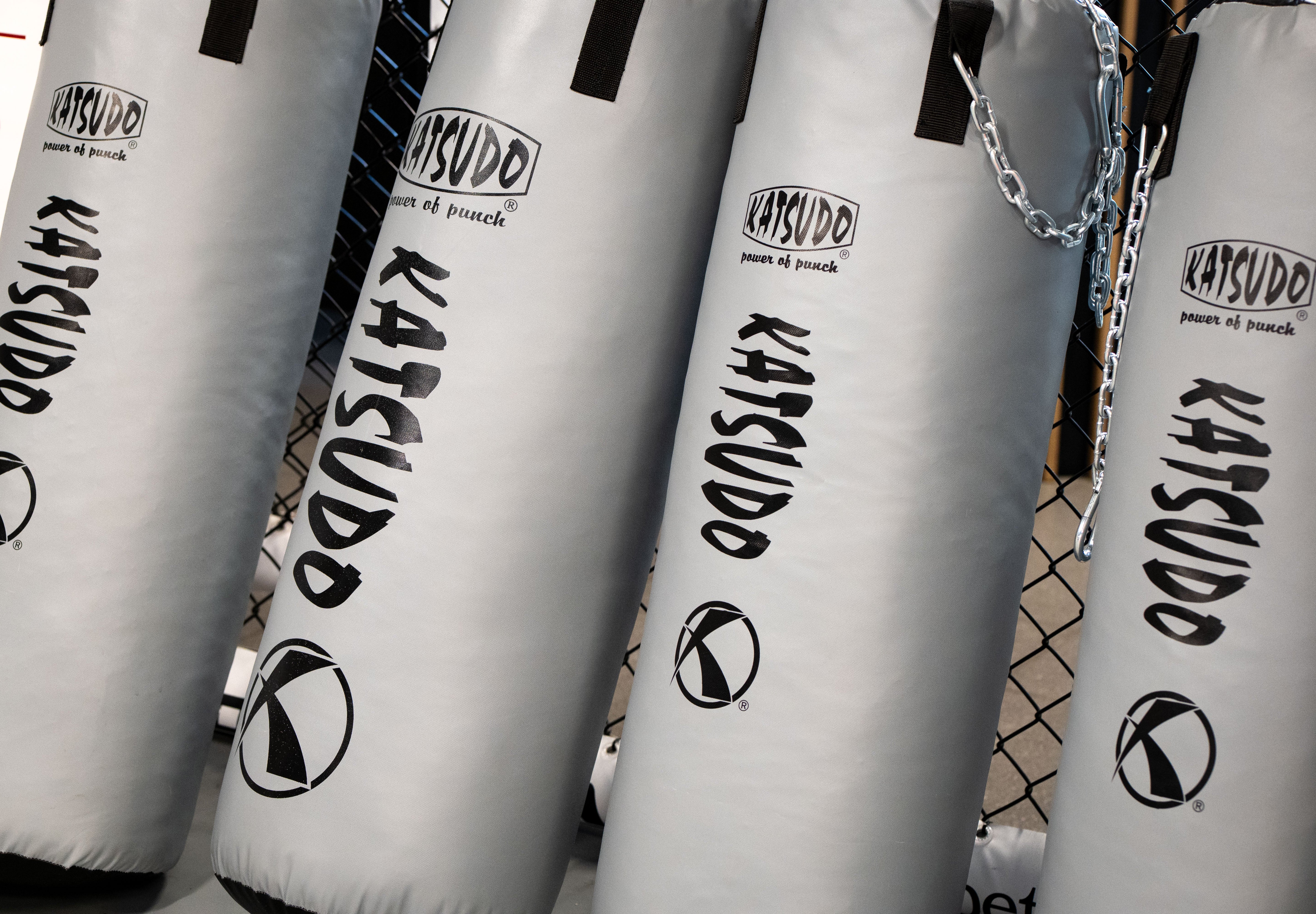 Katsudo plastelový boxovací pytel Texa, šedý