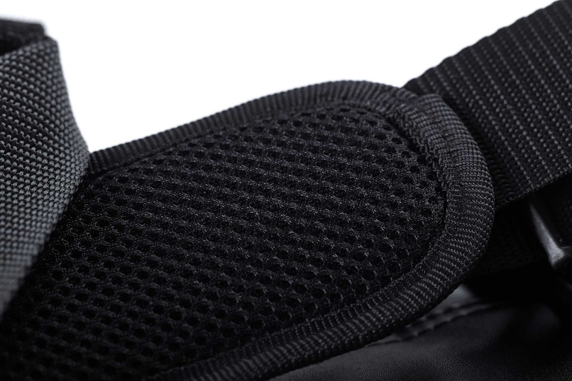 Adidas koženková judo taška L, černá