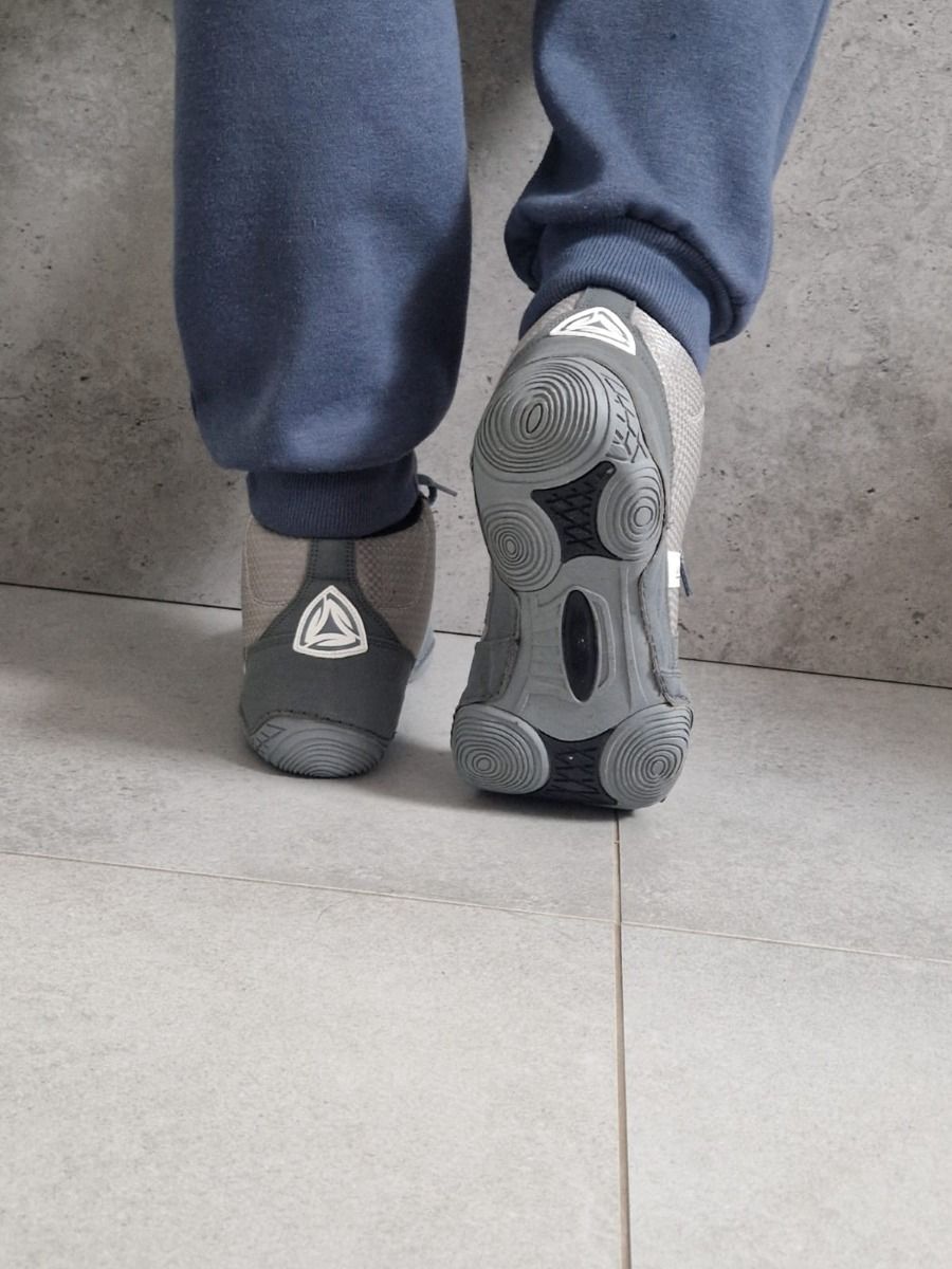 La sport zápasnické boty, šedé