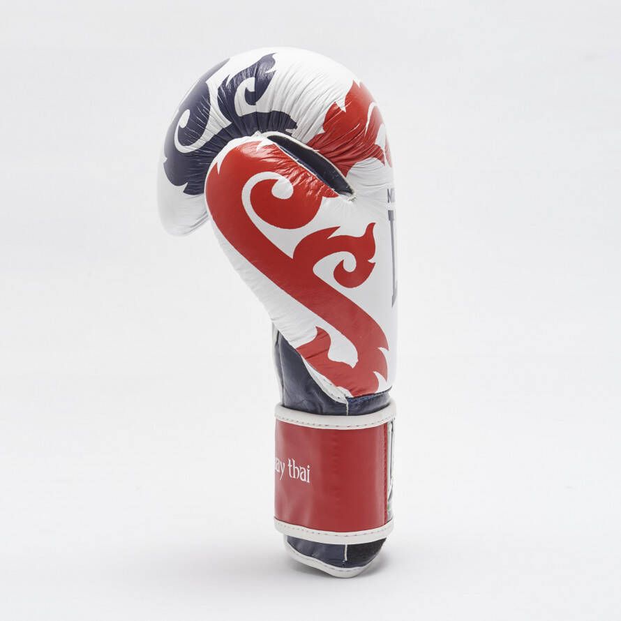Leone boxerské rukavice Muay Thai, bílé